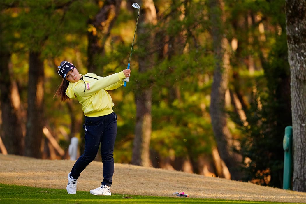 プロゴルファー 佐久間朱莉選手