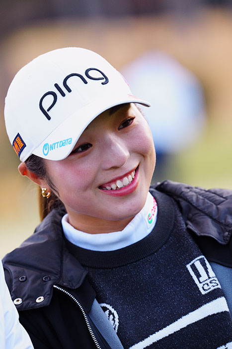 プロゴルファー 佐久間朱莉選手