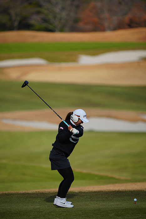 プロゴルファー 佐久間朱莉選手