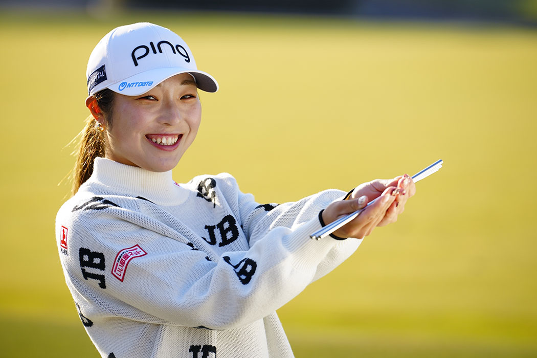 プロゴルファー 佐久間朱莉選手