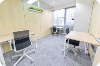 集中して仕事に取り組める個室ワークスペース